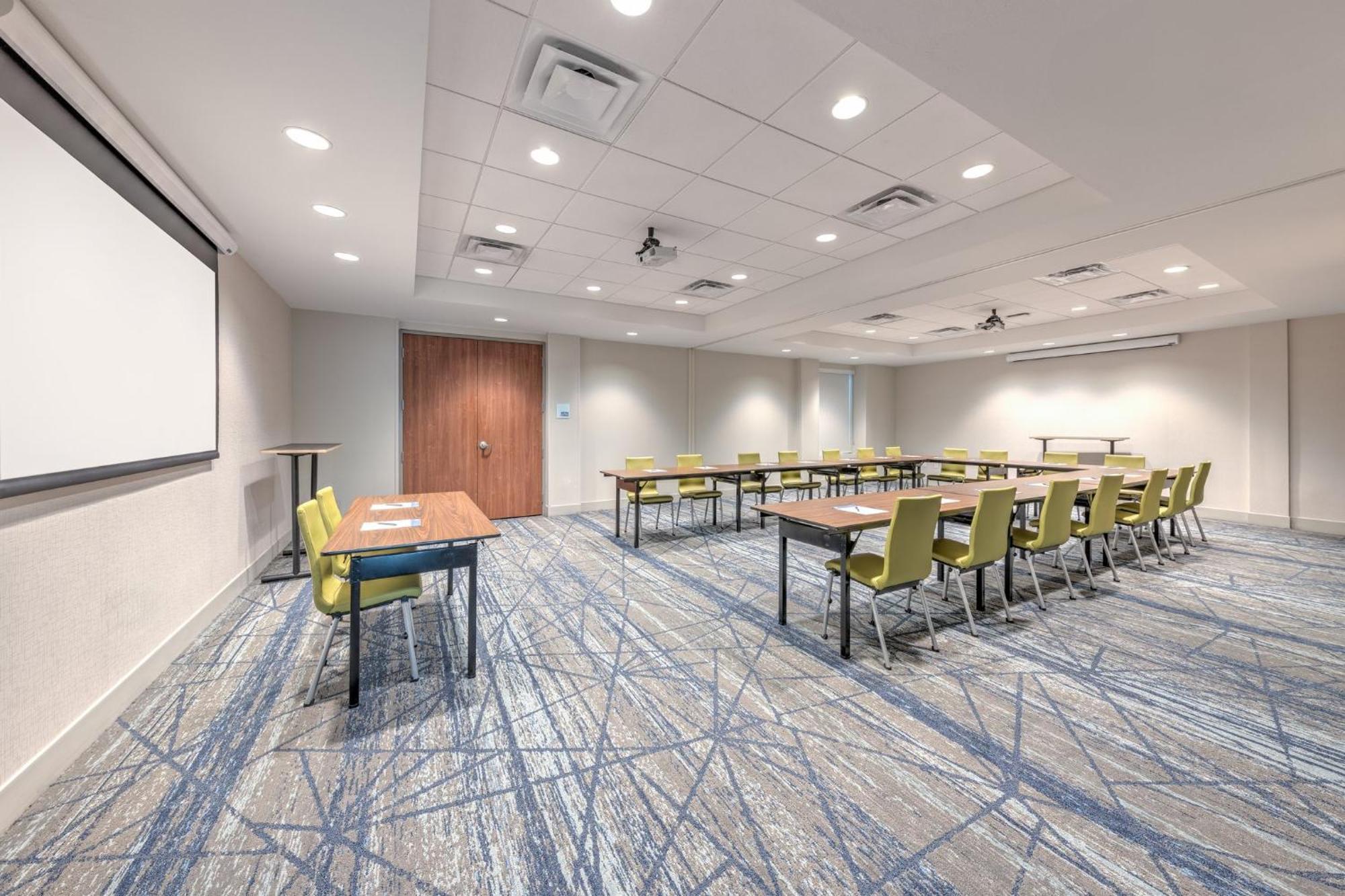 Hotel Express & S - Medical Ctr Area By Ihg